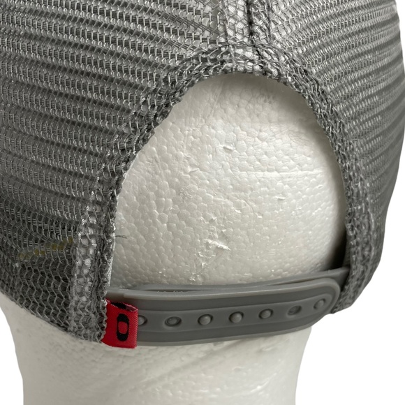 Oakley Snap-Back Trucker Mesh Baseball Hat Cap Embroidered Spell-Out Gray/White - Picture 7 of 16